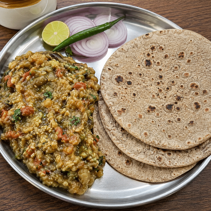 Baingan Bharta & Bhakri